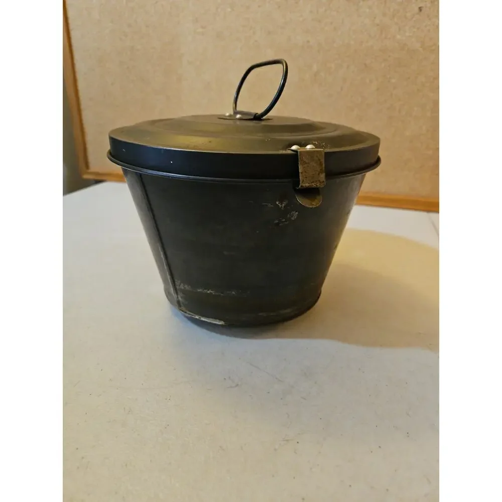 Vintage Primitive Metal Baking Mold with Lid Farmhouse Kitchen Decor